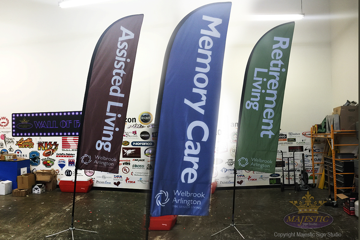 Trade Show Displays, Booths & Banners | Retractable Banners